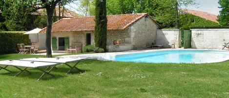Vue sur piscine