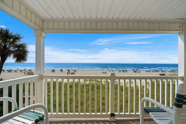 Oceanfront End Unit!