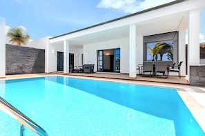 Vue sur piscine