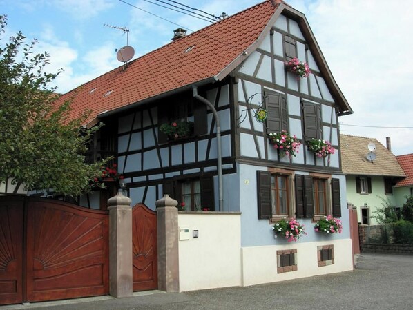 Façade