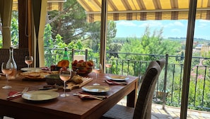 Veranda dining with view
