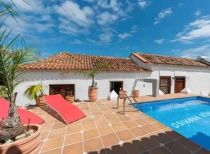 Vue sur piscine
