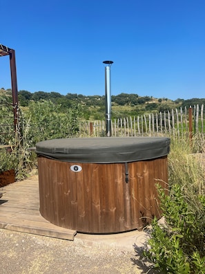 Bain à remous extérieur
