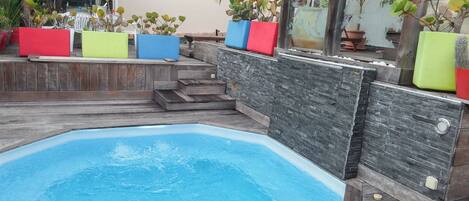 Vue sur piscine