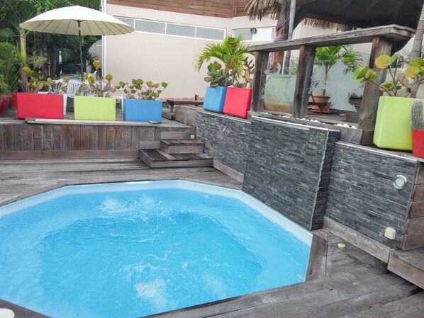 Vue sur piscine