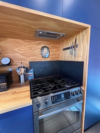 Sunny Open Home by Cafecito in Baca Railyard