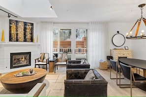 livingrm2