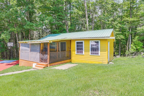Mongaup Valley Vacation Rental | 2BR | 1BA | 3 Steps to Enter | 500 Sq Ft