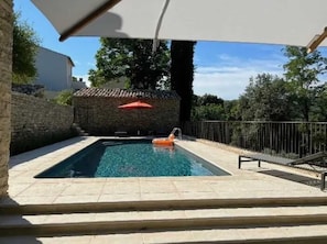 Vue sur piscine