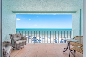 Private balcony to relax & enjoy the view!