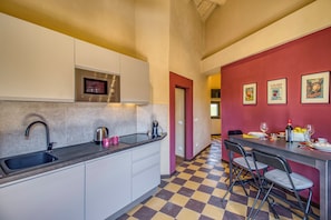 Cuisine et salle Ă manger
