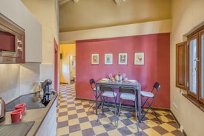 Cuisine et salle Ă manger