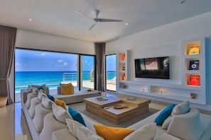 Section-5-full-vue salon3 villaalma