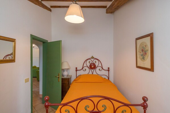 Autumn, Bedroom, Spring, Summer
