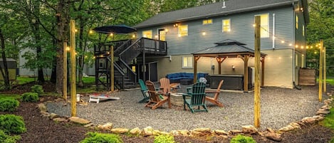 Our backyard oasis has something for everyone — gather ‘round and soak in the bubbling hot tub, enjoy alfresco meals at the outdoor dining area, and create endless memories with fun for all ages. Your mountain escape starts here!