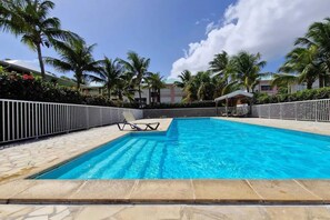 Vue sur piscine