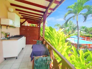 Vue sur piscine