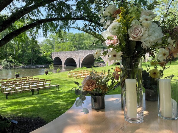 Host a wedding or celebration along the Catskill Creek with the historic Leeds Bridge as a breathtaking backdrop. Inquire about additional event fees based on the scope and size of your special event.