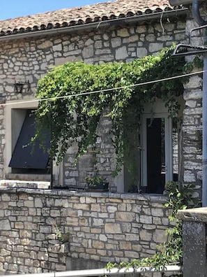 Façade