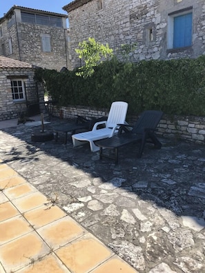 Vue sur piscine