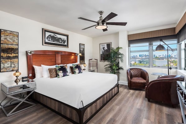 Comfortable Unit with Queen size bed