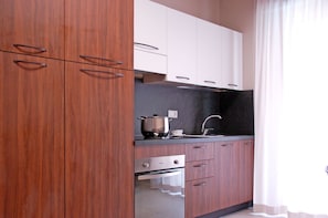 Autumn, Kitchen, Spring, Summer