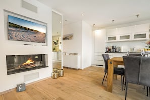 Kamin-/Ofen