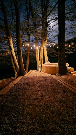 Bain à remous extérieur
