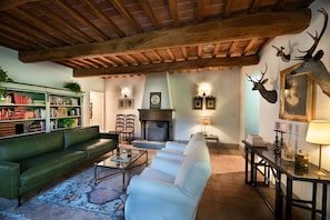 Autumn, Living Room, Spring, Summer