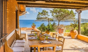 Balcony / Terrace / Patio