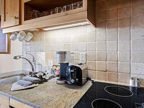 Kitchenette Details