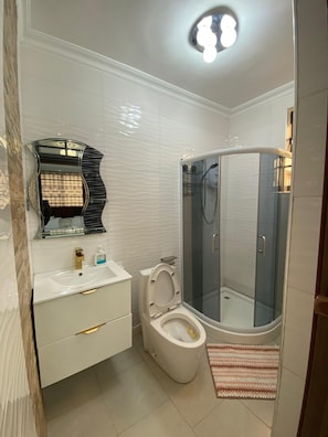 Fully bathroom