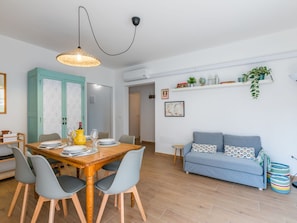 Arbuste, Jardin, Ombre, Pelouse, Mobilier De Jardin, ArriÚre-Cour, Aménagement Paysager, Cour, Biens, Chaise