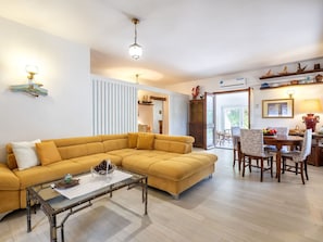Arbuste, Jardin, Ombre, Pelouse, Mobilier De Jardin, ArriÚre-Cour, Aménagement Paysager, Cour, Biens, Chaise