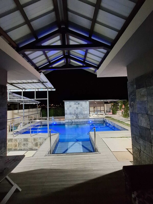 Vue sur piscine
