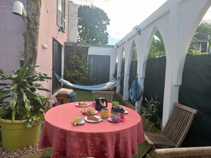 Outdoor dining