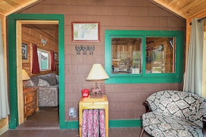 Entryway/Sunroom