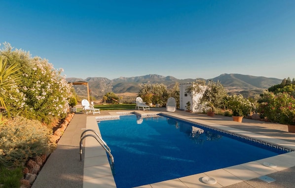 Vue sur piscine