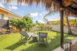 Outdoor Lounge