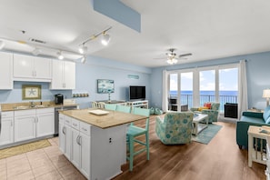 16-web-or-mls-9902 S Thomas Dr 1305-8