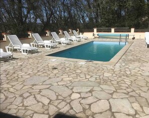 Vue sur piscine