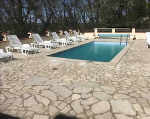 Vue sur piscine