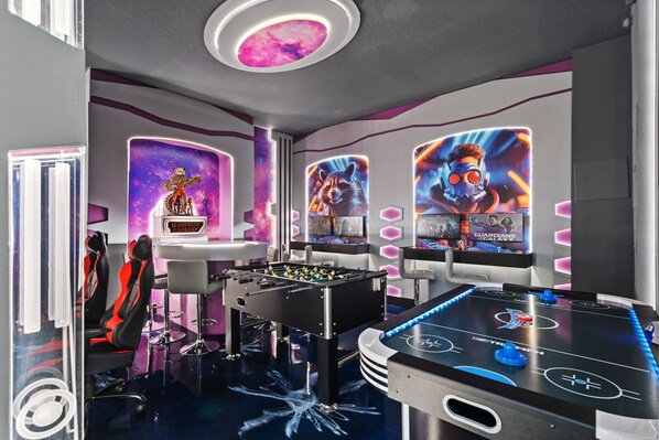 Spielezimmer