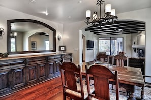 DINING ROOM OUTWARD
