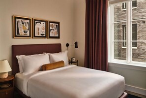 Deluxe 4 Bedroom Suite - Bedroom