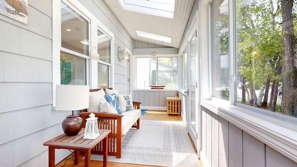Sun porch 