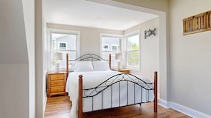 Queen Bed