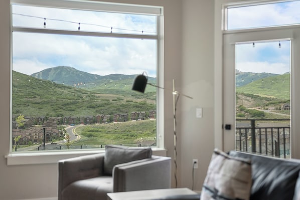 Soak in the views at Black Rock Hideaway!