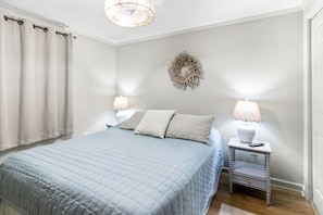 Bedroom with Queen Bed