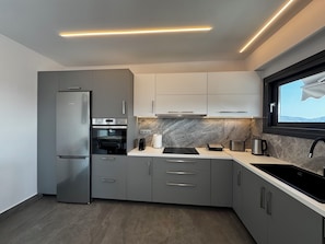 Fullt Equiped Kitchen